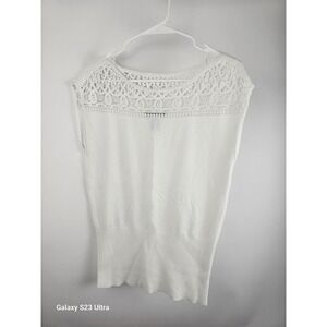 White House Black Market, szM, white tank, capsule wardrobe